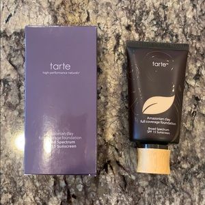 tarte Amazonian Clay Foundation